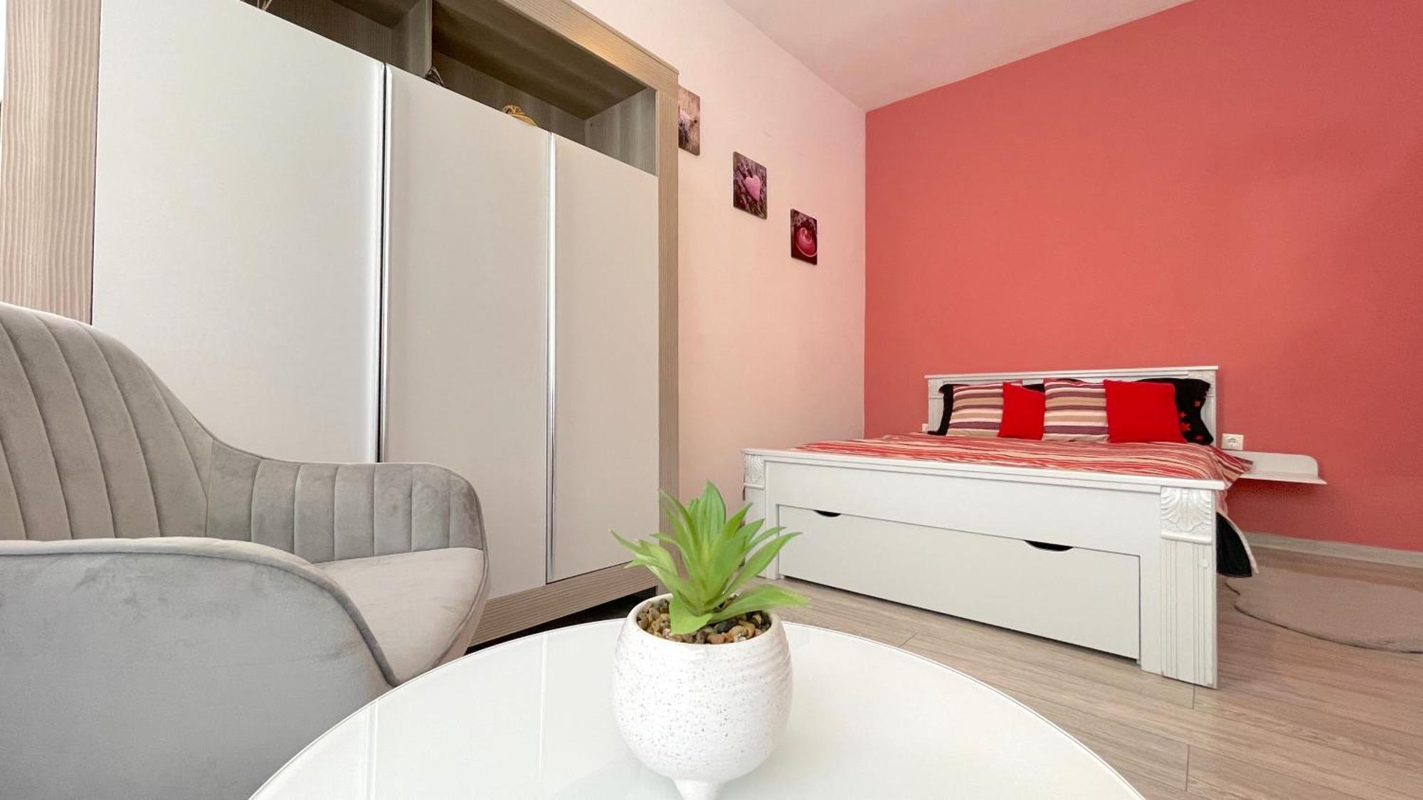 Evu Long Street Lägenhet Braşov Exteriör bild
